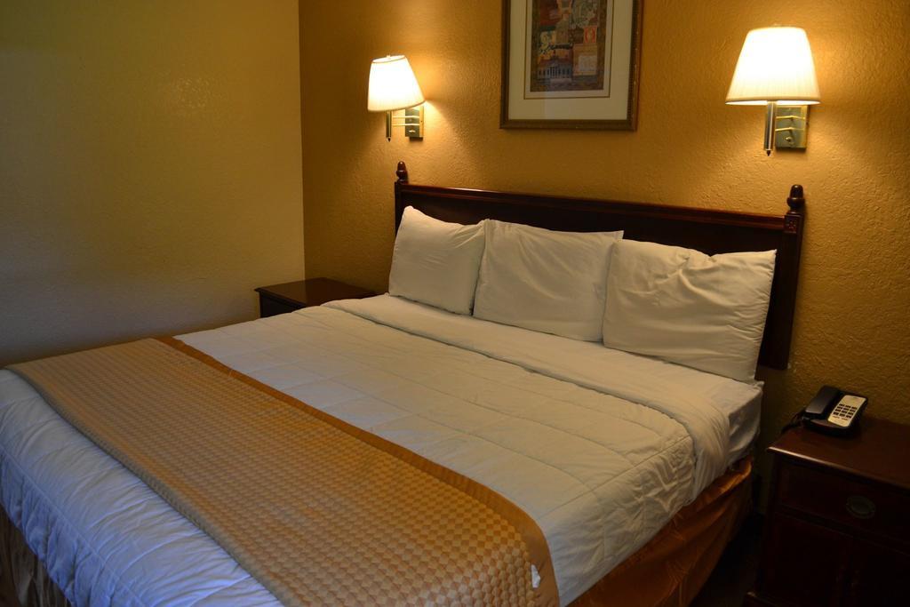 Americas Best Value Inn Smithfield Ngoại thất bức ảnh