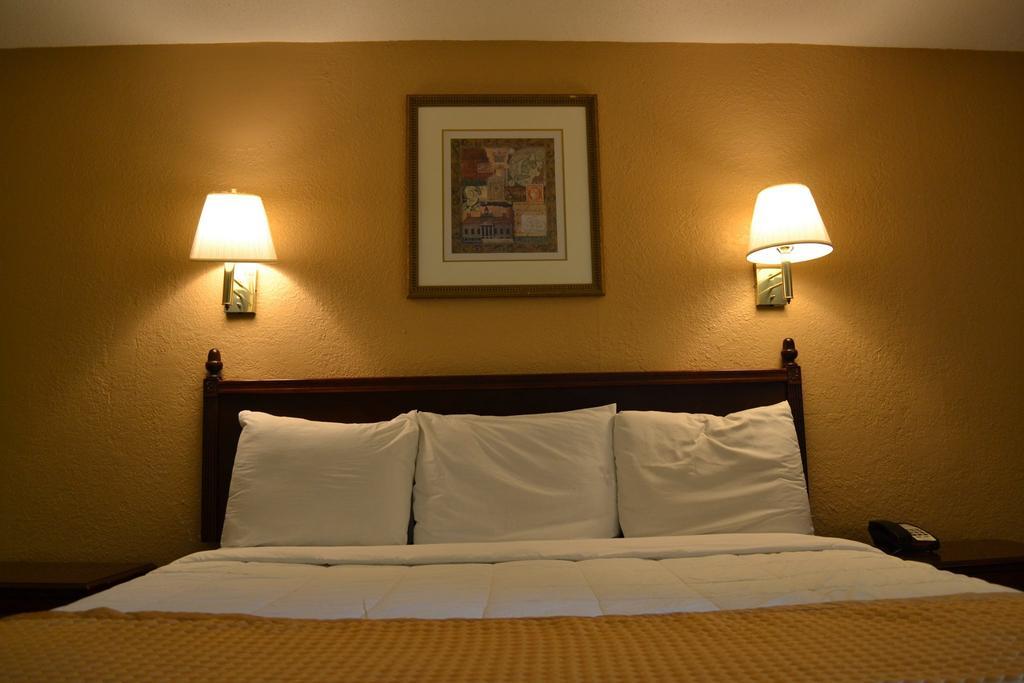 Americas Best Value Inn Smithfield Ngoại thất bức ảnh