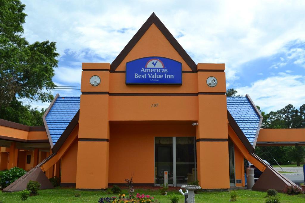 Americas Best Value Inn Smithfield Ngoại thất bức ảnh