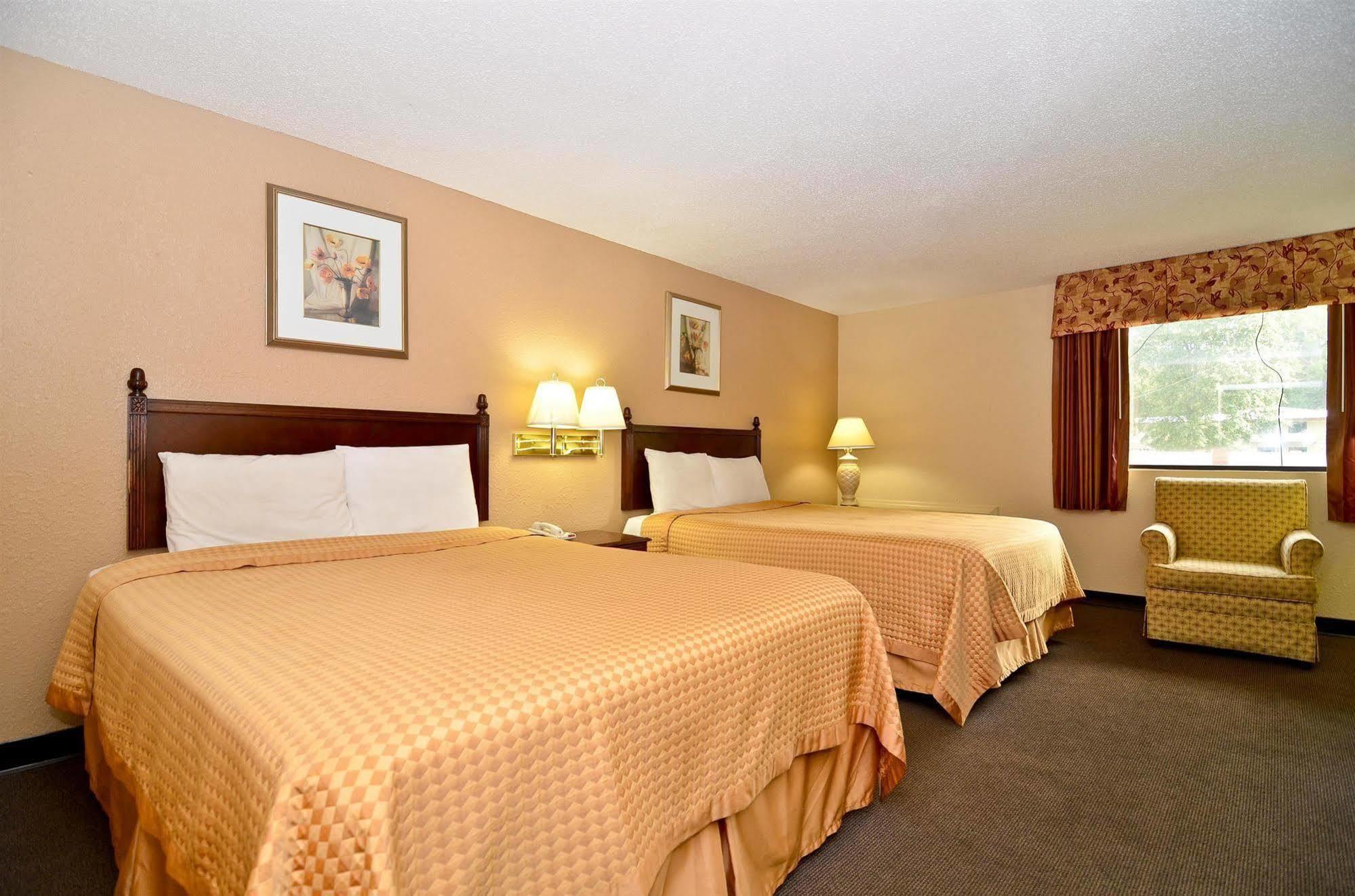 Americas Best Value Inn Smithfield Phòng bức ảnh